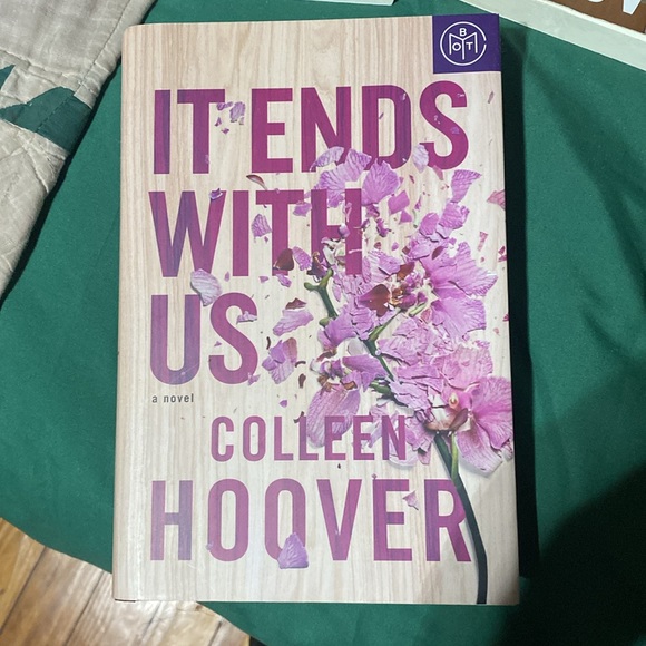 Colleen Hoover Book Bundle It Ends With Us Verity November 9 Layla Ugly Love etc - Picture 7 of 8